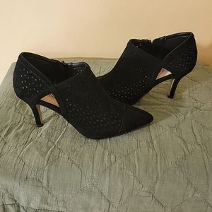 NEW! Black suede heeled booty